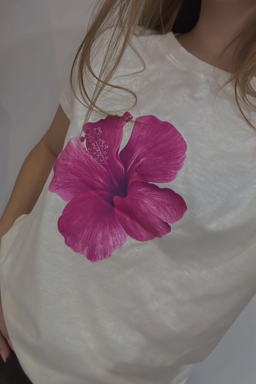 REMERA FLOWER CREAM